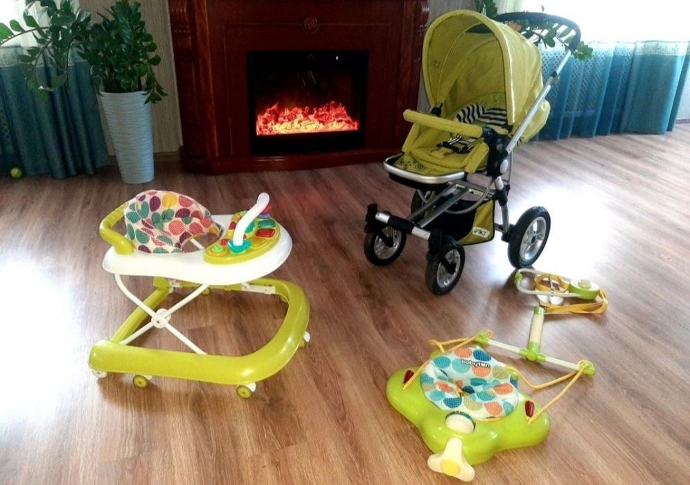 Коляска, ходунки, прыгунки.