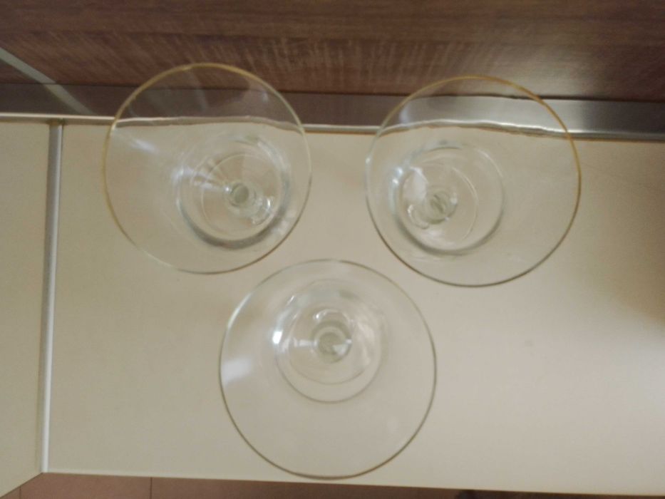 Стъклени и керамични чаши/купи/кана