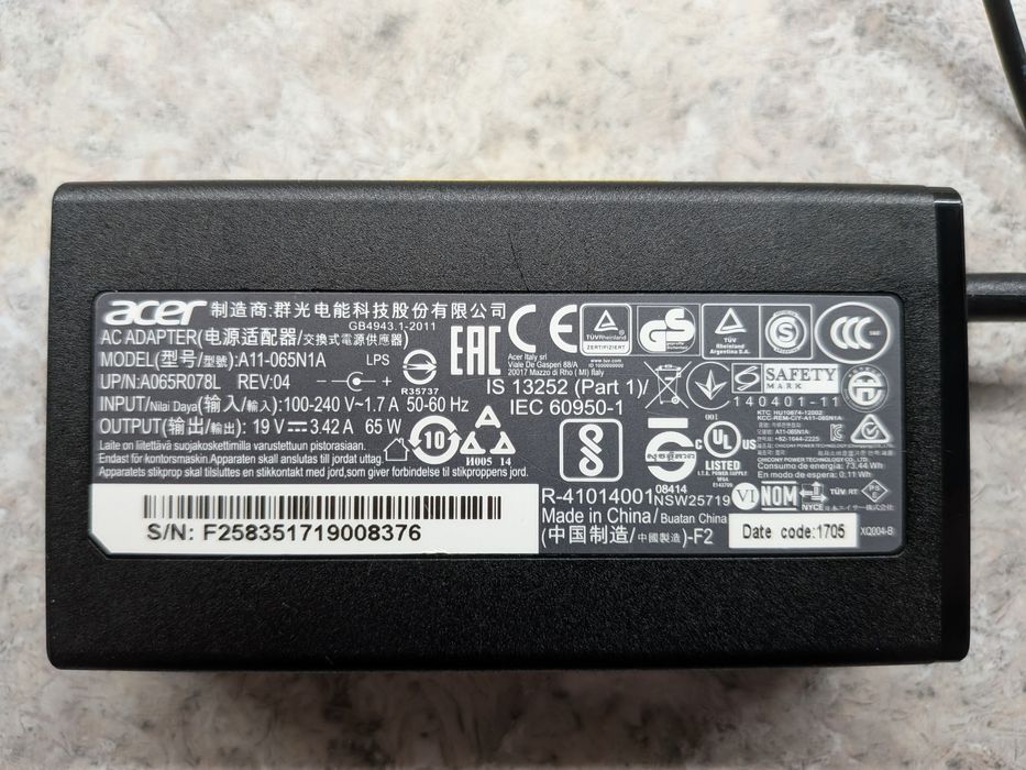 Блок питания Acer для ноутбука (оригинал)