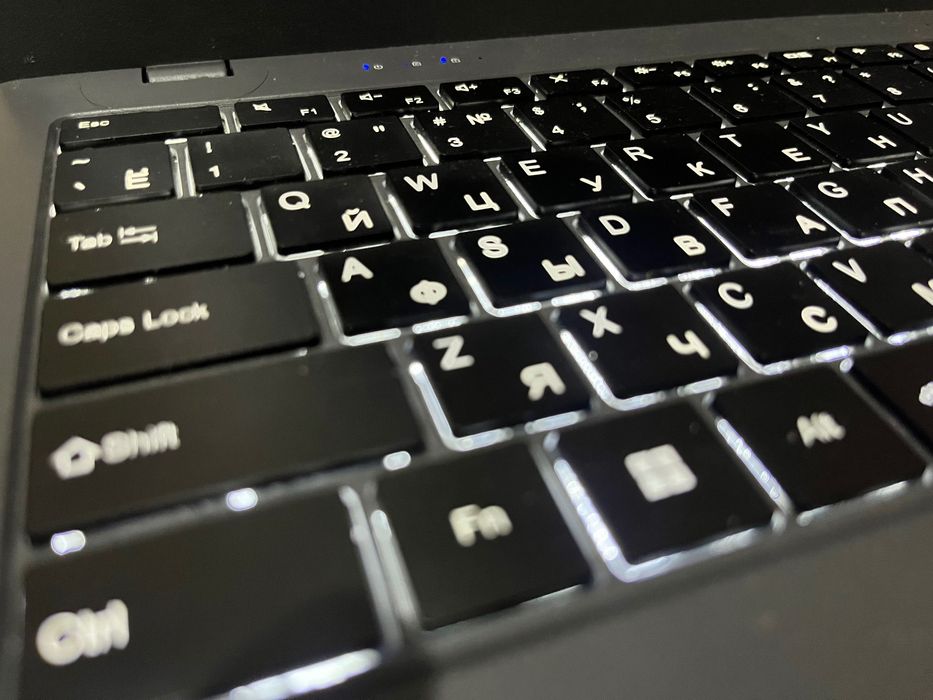 HTEX noutbook yaxshi xolatda