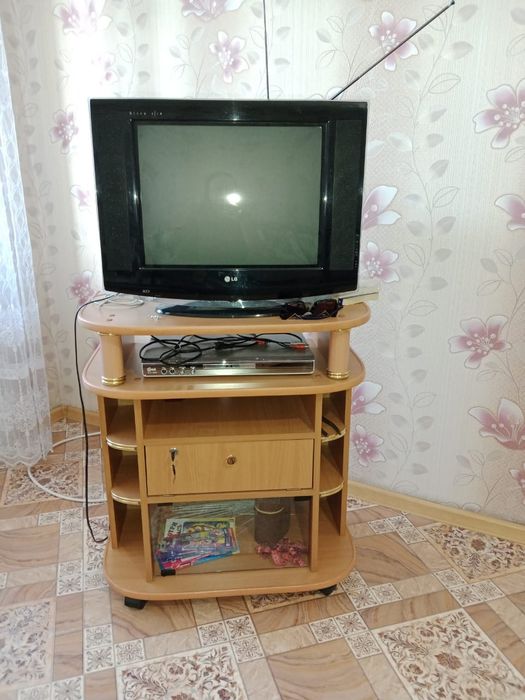 Цветной телевизор LG