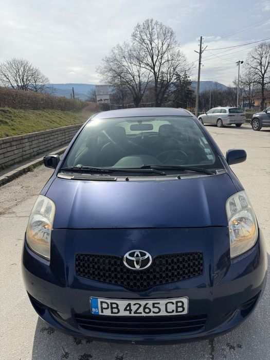 Toyota Yaris 2006 г.