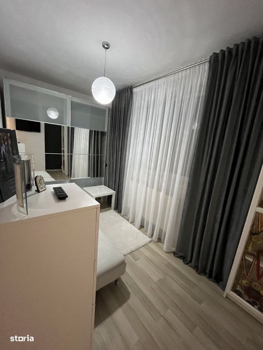 Apartament 3 camere , zona Sud