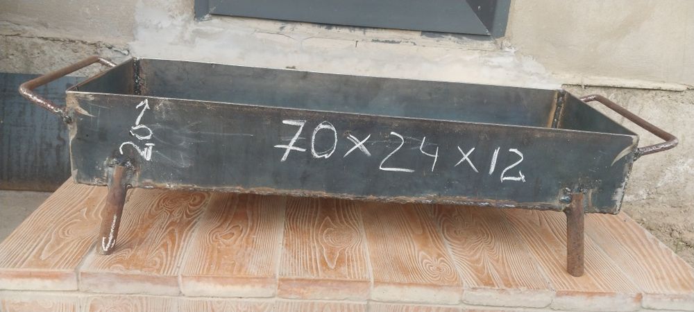 Продаётся очаг и мангал,в хорошом состаяние новое.