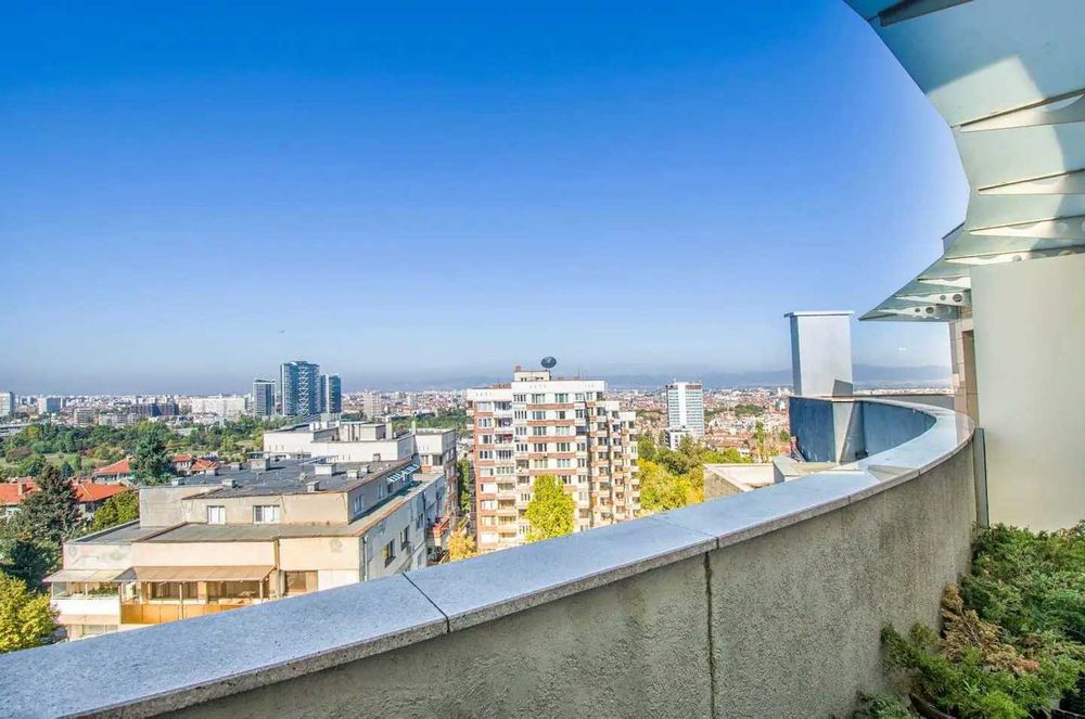 Дава се под наем Мезонет в София, Лозенец - 315 кв.м за 2500 € - Снимка #1