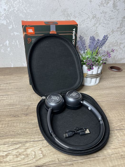 Наушник JBL А19 с  чехлом