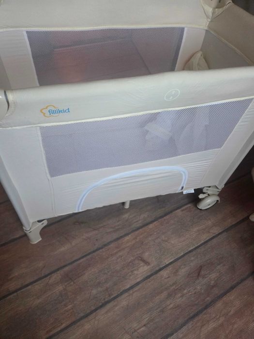 Детска сгъваема кошара Fillikid с две нива