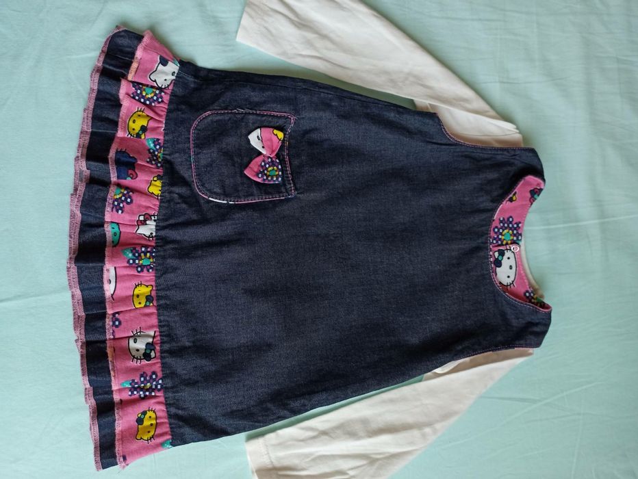 Продавам детско сукманче с две блузки