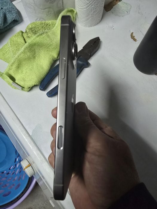 Продавам Iphone 16 pro max