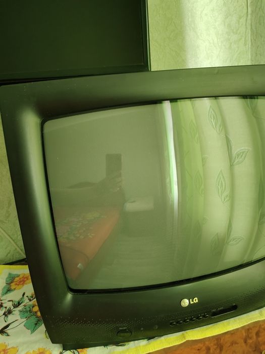 Продам телевизор LG в рабочем состоянии