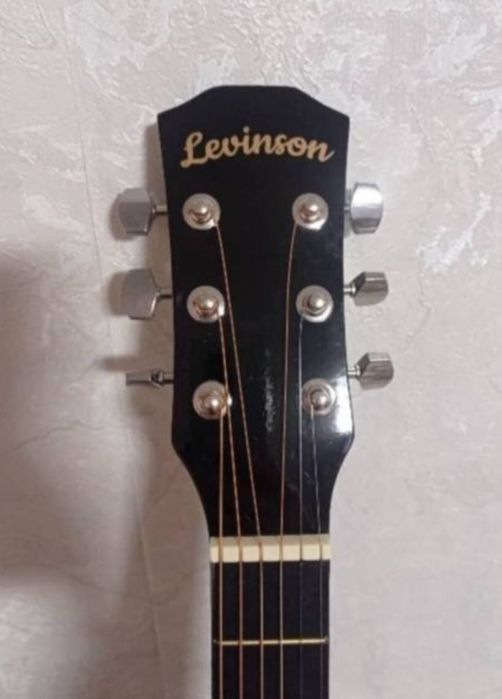 Срочно продам новый гитара 25000т