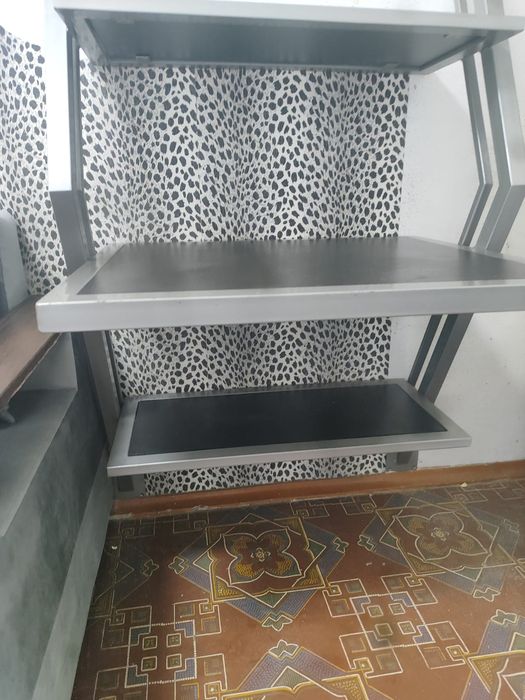 Продам стол  можно для компьютера, письменный