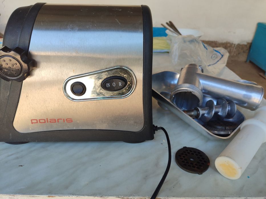 Мясорубка электрическая