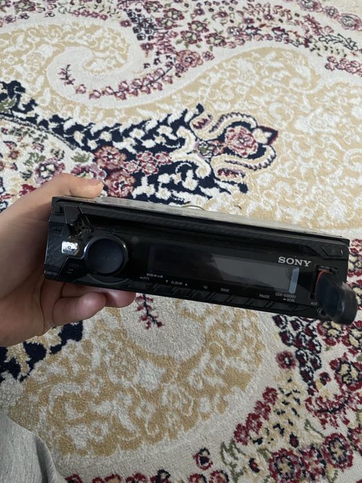 Магнитол      Sony