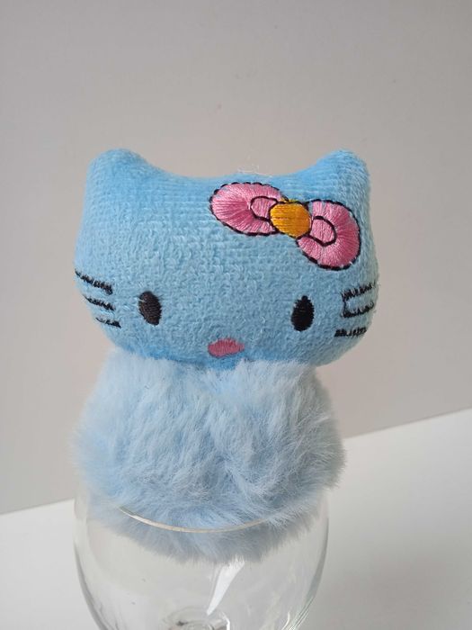 Hello Kitty нова плюшена играчка
