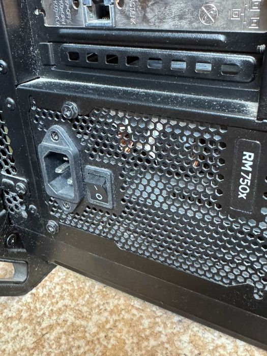 Захранване Corsair RM750x 750W 80 PLUS Gold