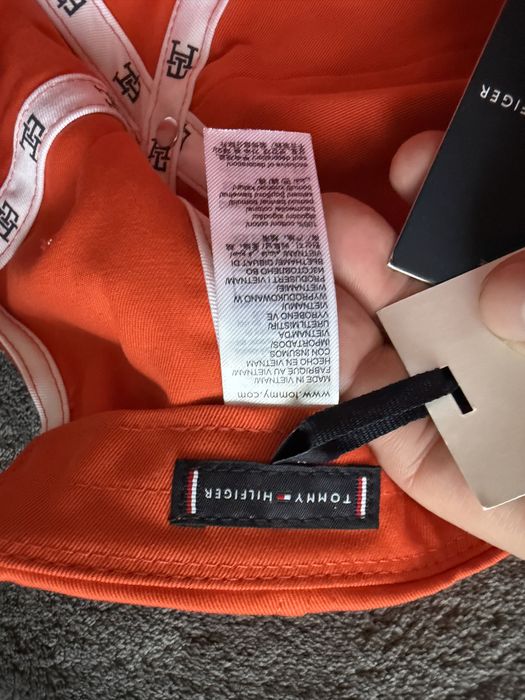 Tommy Hilfiger sapca unisex portocalie cu logo mic marime OS noua