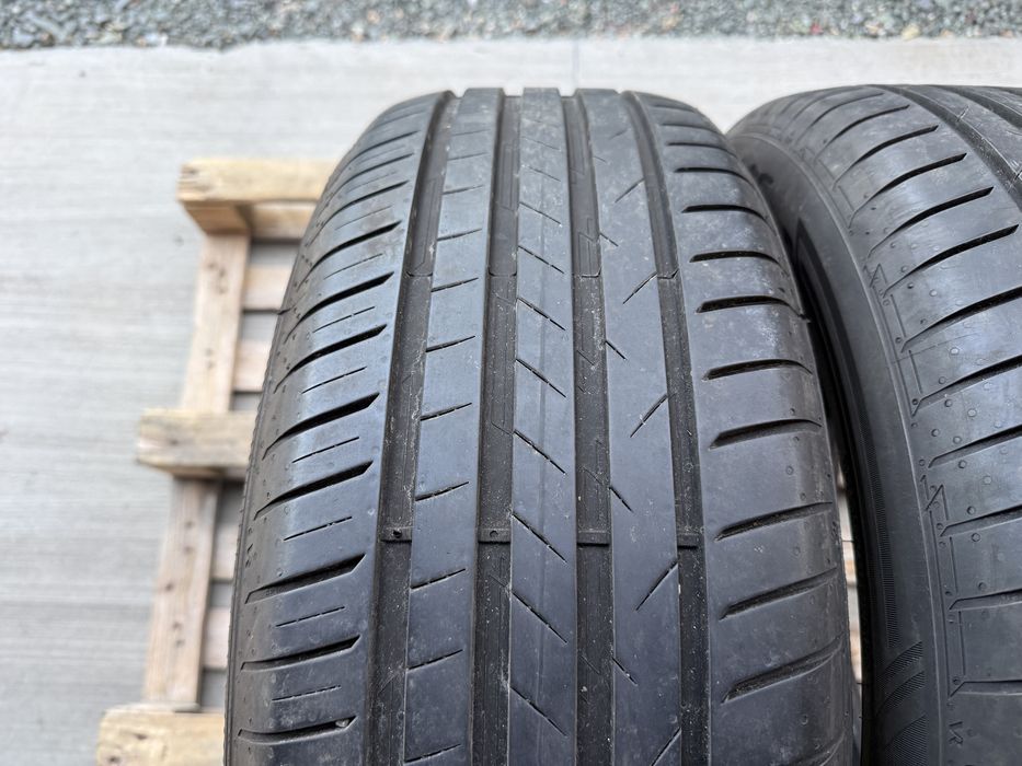 2бр. ОТЛИЧНИ Летни Гуми С Борд 215/55R/18 -VREDESTEIN- DOT:0824- 6.7мм.