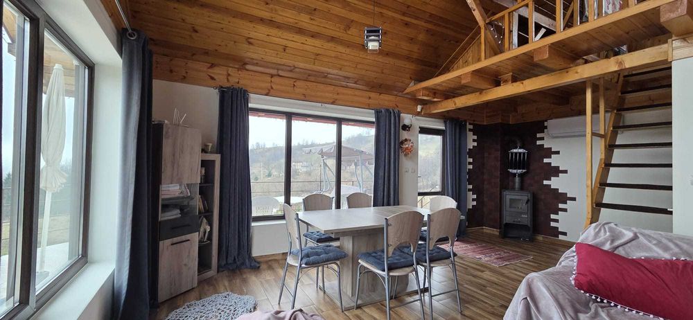 DAMIS*** casa de vacanta open - space ( pret pe 2 persoane /2 nopti ).