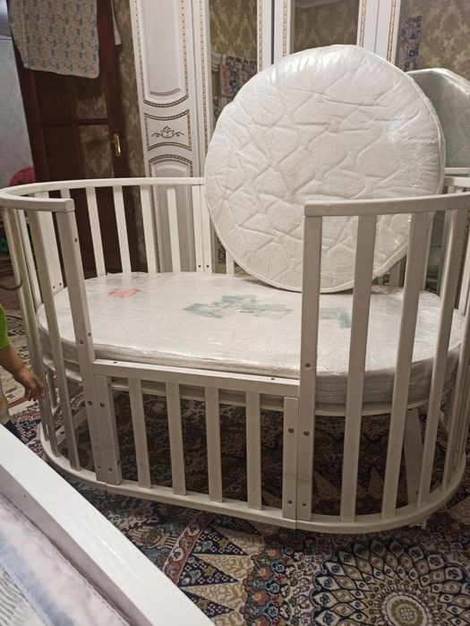 Продам манеж северянка белая