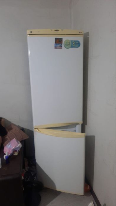 Холодильник Samsung