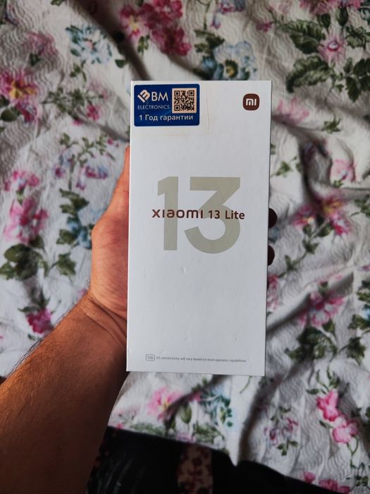 Xiaomi 13 lite sotiladi karopka dakument bor . Xolati ideal.