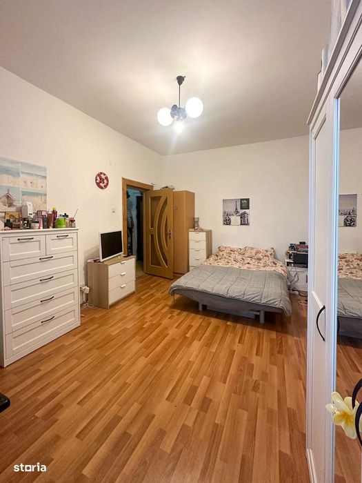 ROMANA: Apartament cu 2 camere Bd. Magheru !