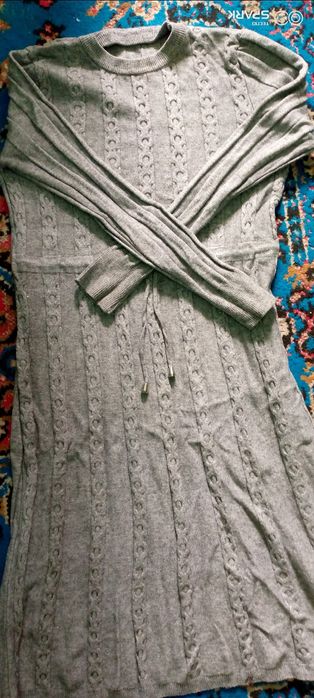 Ayollar köylagi qalin töqilgan