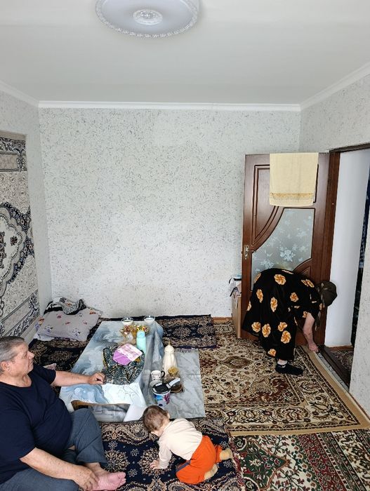 1 xonali 2-etaj sotiladi