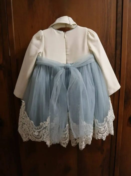 Продаётся платье на годик