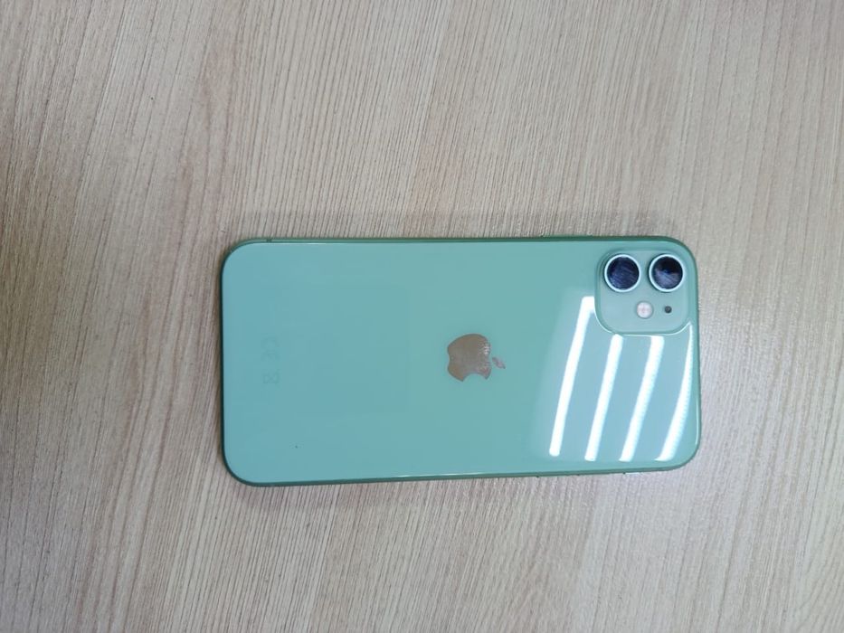 Iphone 11 64гб в отличном состоянии