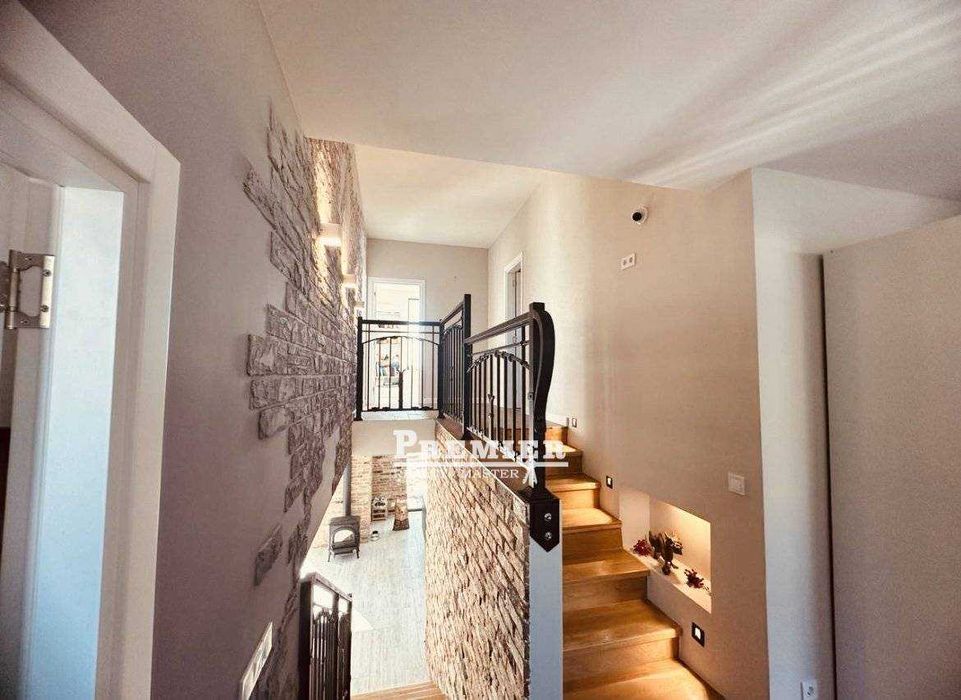 Продава се Къща в к.к. Слънчев бряг - 185 кв.м за 1892 €/кв.м - Снимка #14