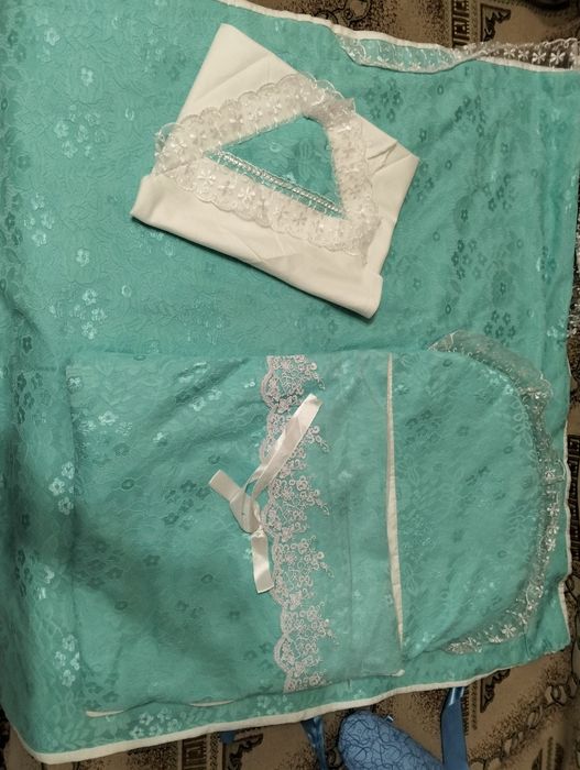 Продам детские вещи