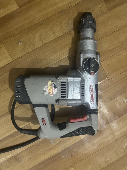 Продам перфоратор