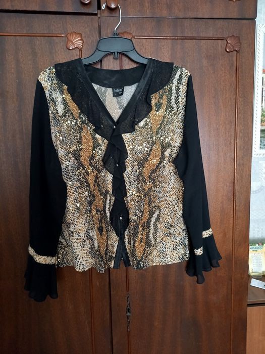 Женская блуза наряд ная с длинным рукавом размер 48-50