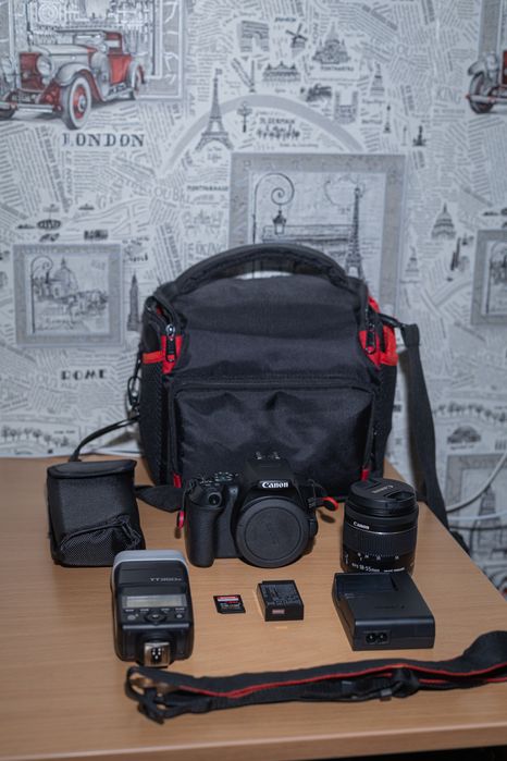 Фотоапарат Canon EOS 250D - Пълен Комплект