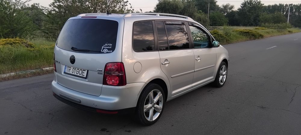 VOLKSWAGEN Touran 2009 — imagine 4