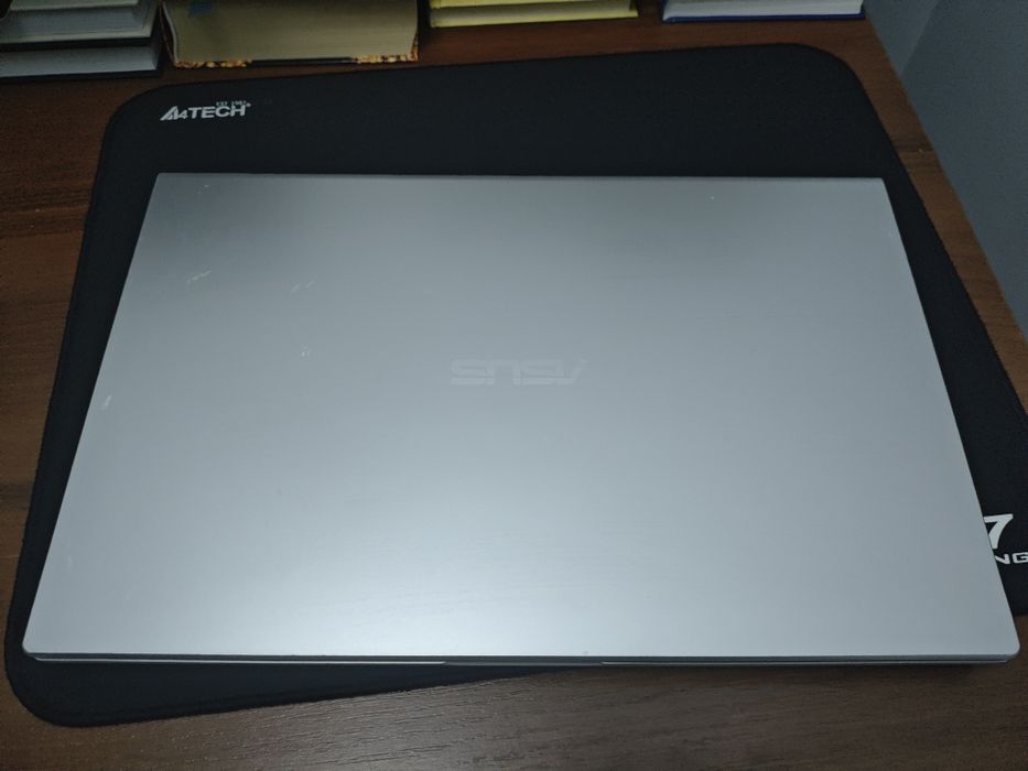Asus vivobook X15