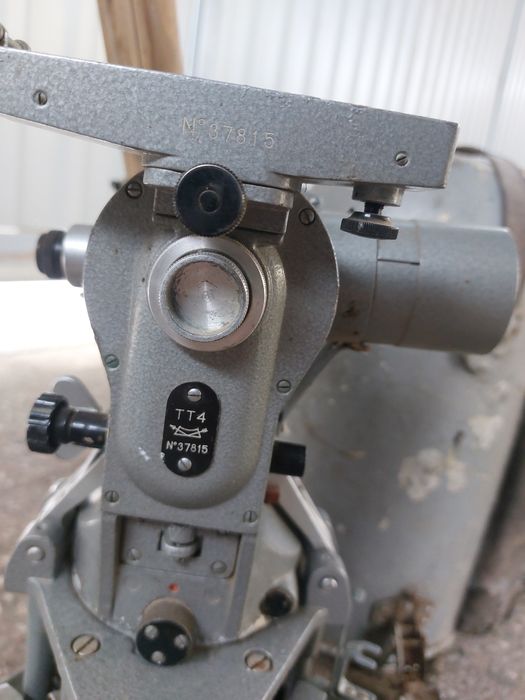 Теодолит СССР ТТ-4