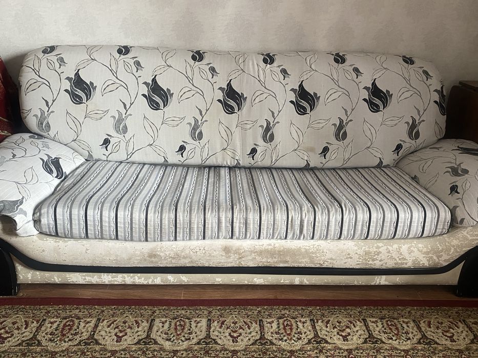 Диван2 и 1 керсло комплект