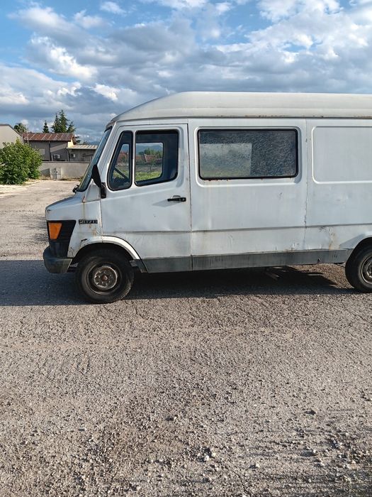 Мерцедес 207 дизел