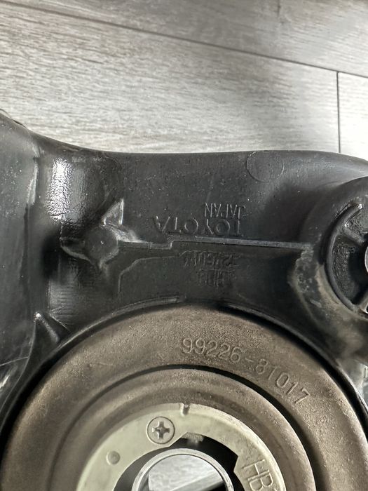 Фары передние Тойота Камри 50 европеец