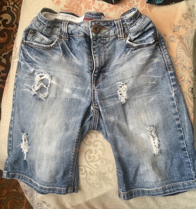 Къси панталони - размер 164