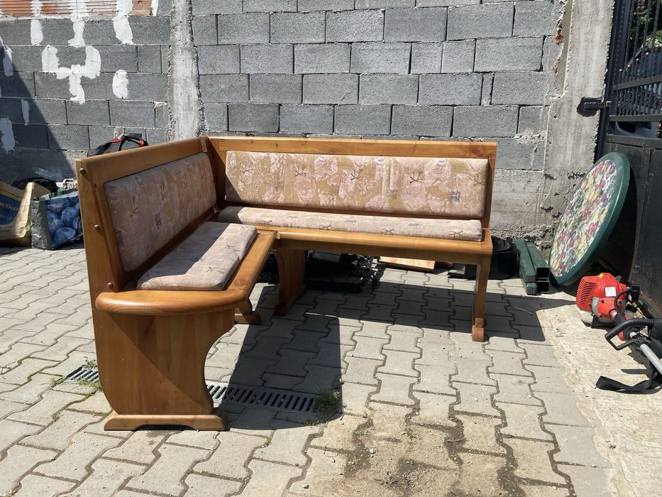 Ъглови Сепарета от дърво