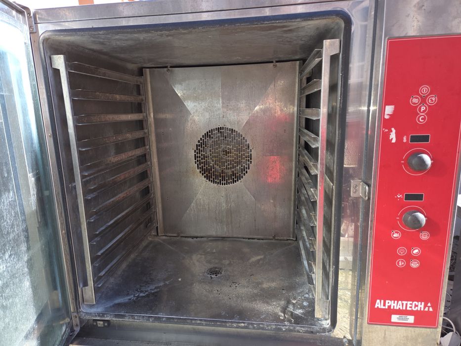 Cuptor electric la 380v, capacitate mare, stare buna, gastro sau patis