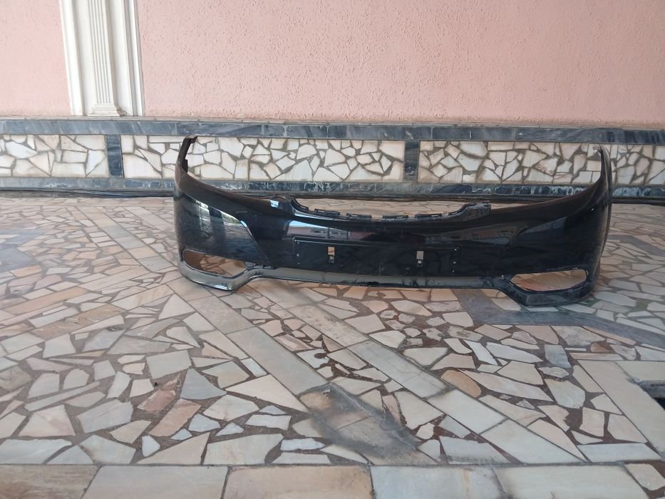 Lacetti oldi vamperi sotiladi yahshi holatta
