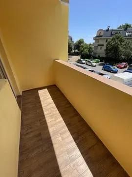 Тристаен апартамент в ж.к. Сердика.