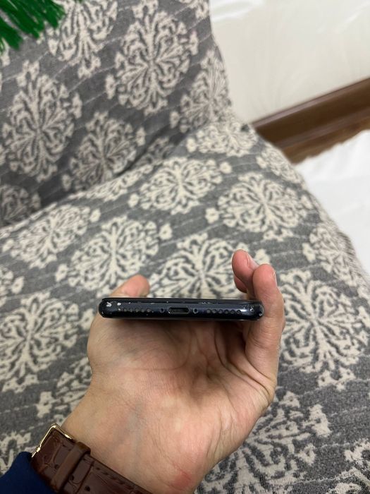 Iphone se 2020 sotiladi