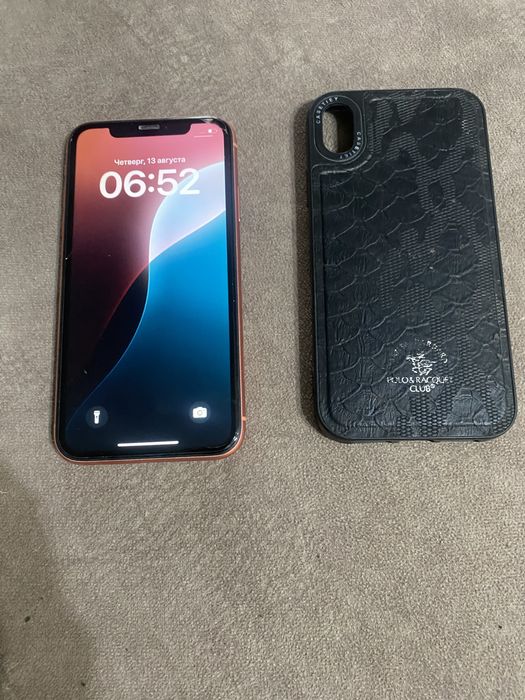 iPhone XR 64 gb.