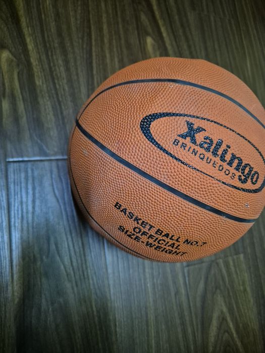 Баскетбольный мяч